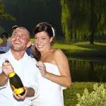 La tecnologia al servizio della festa nuziale: Il ruolo del DJ nell'era digitale